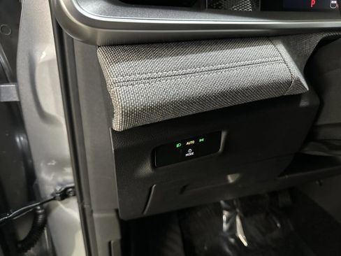 New 2026 Volkswagen Tiguan S FWD image 34