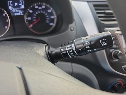 Used 2015 Hyundai Accent GS image 27