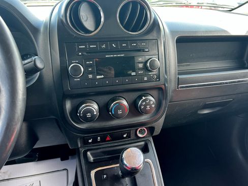 Used 2014 Jeep Patriot Latitude image 16