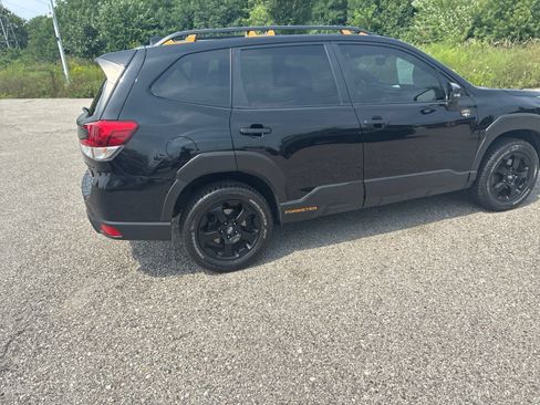 Certified 2024 Subaru Forester Wilderness w/ Convenience Package AWD/4WD image 9