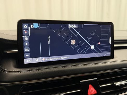 Used 2025 Genesis G70 2.5T image 24