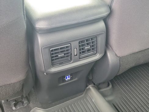 Used 2023 Toyota RAV4 LE FWD image 15