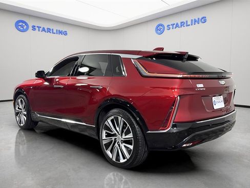 Used 2024 Cadillac Lyriq Luxury w/ LPO, Floor Liner Package image 5