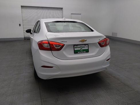 Used 2018 Chevrolet Cruze LT FWD image 6