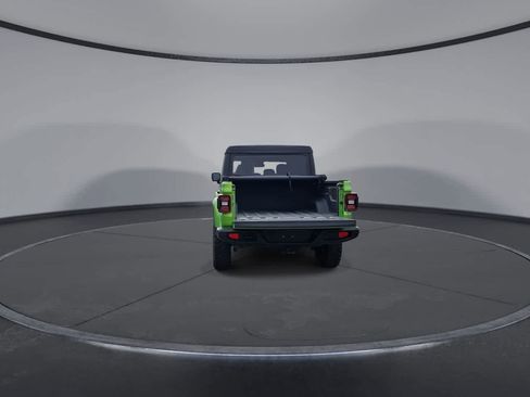Used 2025 Jeep Gladiator Sport image 7