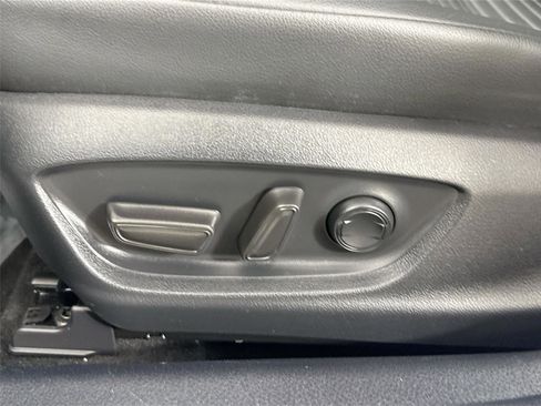 Certified 2023 Toyota Camry SE w/ Convenience Package image 30