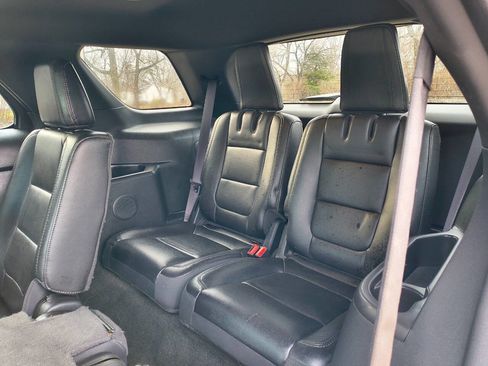 Used 2013 Ford Explorer XLT image 5