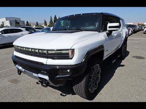Used 2025 GMC Hummer EV 3X AWD/4WD image 3