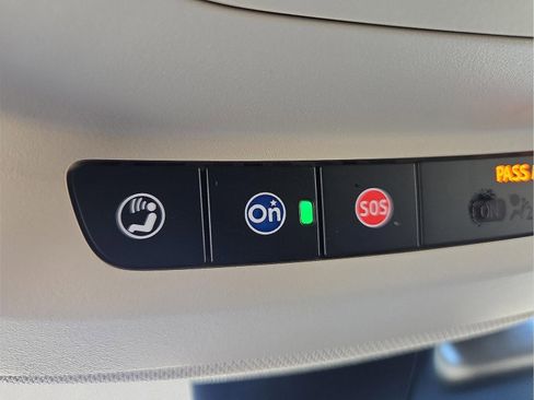 Used 2023 Buick Envision Preferred image 20