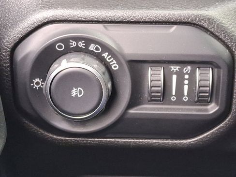 Used 2019 Jeep Wrangler Unlimited Sport S image 24