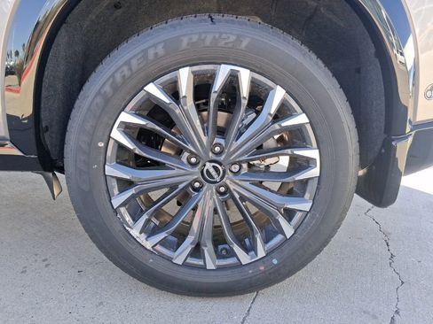 New 2026 Nissan Rogue Platinum w/ Tech Package AWD/4WD image 31