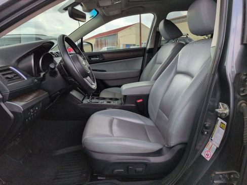 Used 2018 Subaru Outback 2.5i Limited AWD/4WD image 10