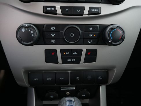 Used 2011 Ford Focus SEL FWD image 23