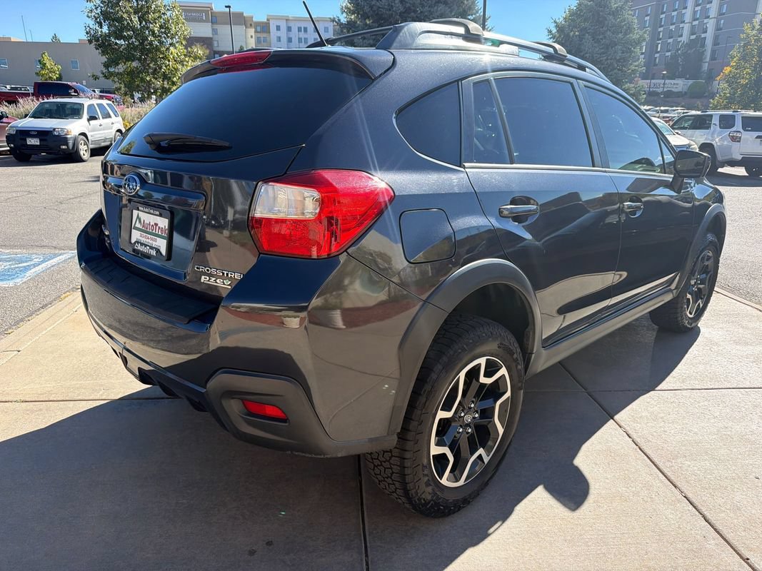 Used 2017 Subaru Crosstrek 2.0i Premium w/ Moonroof Package AWD/4WD image 6