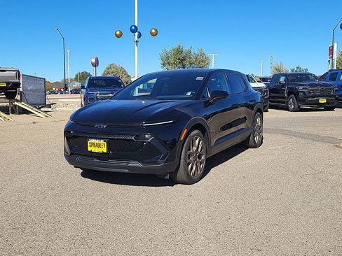 New 2026 Chevrolet Equinox EV LT w/ LPO, Tech Bronze Package image 4