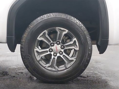 Used 2023 GMC Sierra 1500 SLE image 33