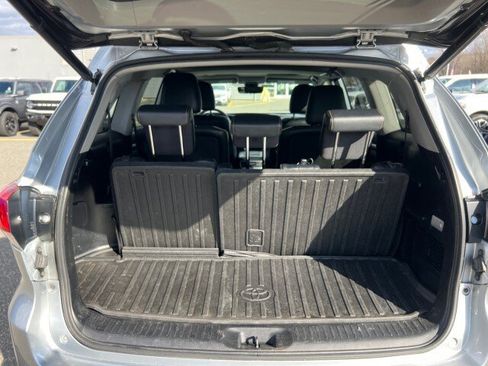 Used 2018 Toyota Highlander Limited image 24
