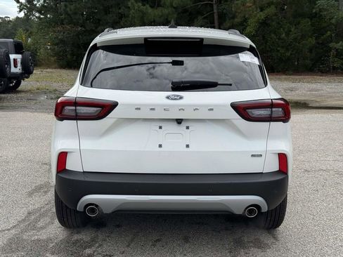 New 2026 Ford Escape SE FWD image 20