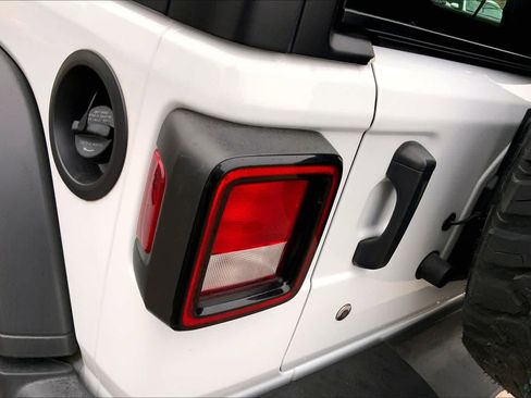 Used 2023 Jeep Wrangler Sport image 24