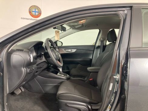 Used 2024 Kia Forte LXS image 12