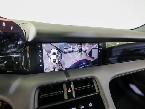 Certified 2024 Porsche Taycan image 19