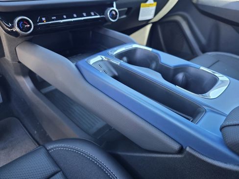 New 2026 Chevrolet Equinox EV LT w/ Convenience Package II image 26