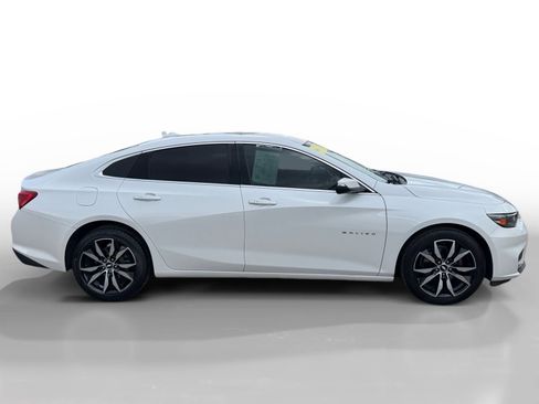 Used 2017 Chevrolet Malibu LT w/ Leather Package image 6