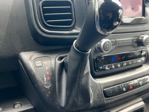 Used 2025 RAM ProMaster 2500 w/ Convenience Group FWD image 29