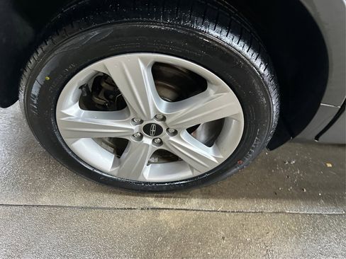 Used 2017 Lincoln MKC Premiere image 17