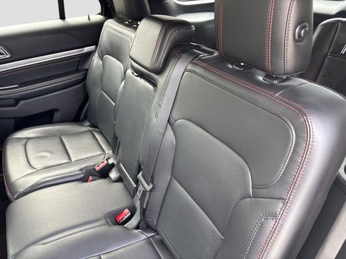 Used 2018 Ford Explorer Sport w/ Equipment Group 401A AWD/4WD image 19