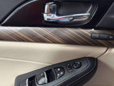Used 2016 Nissan Maxima Platinum FWD image 27