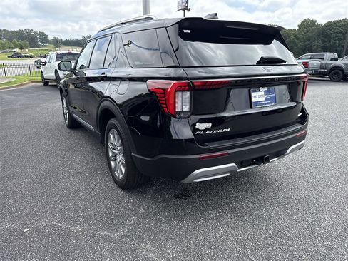 Used 2025 Ford Explorer Platinum image 8