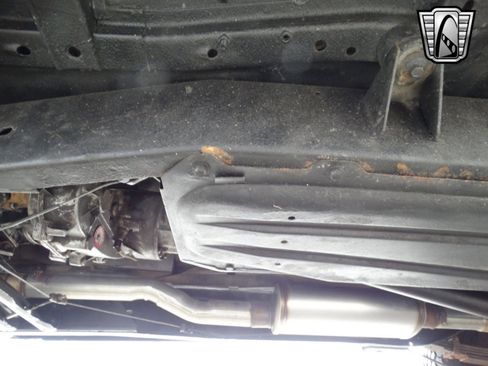 Used 1986 Jeep Grand Wagoneer image 13