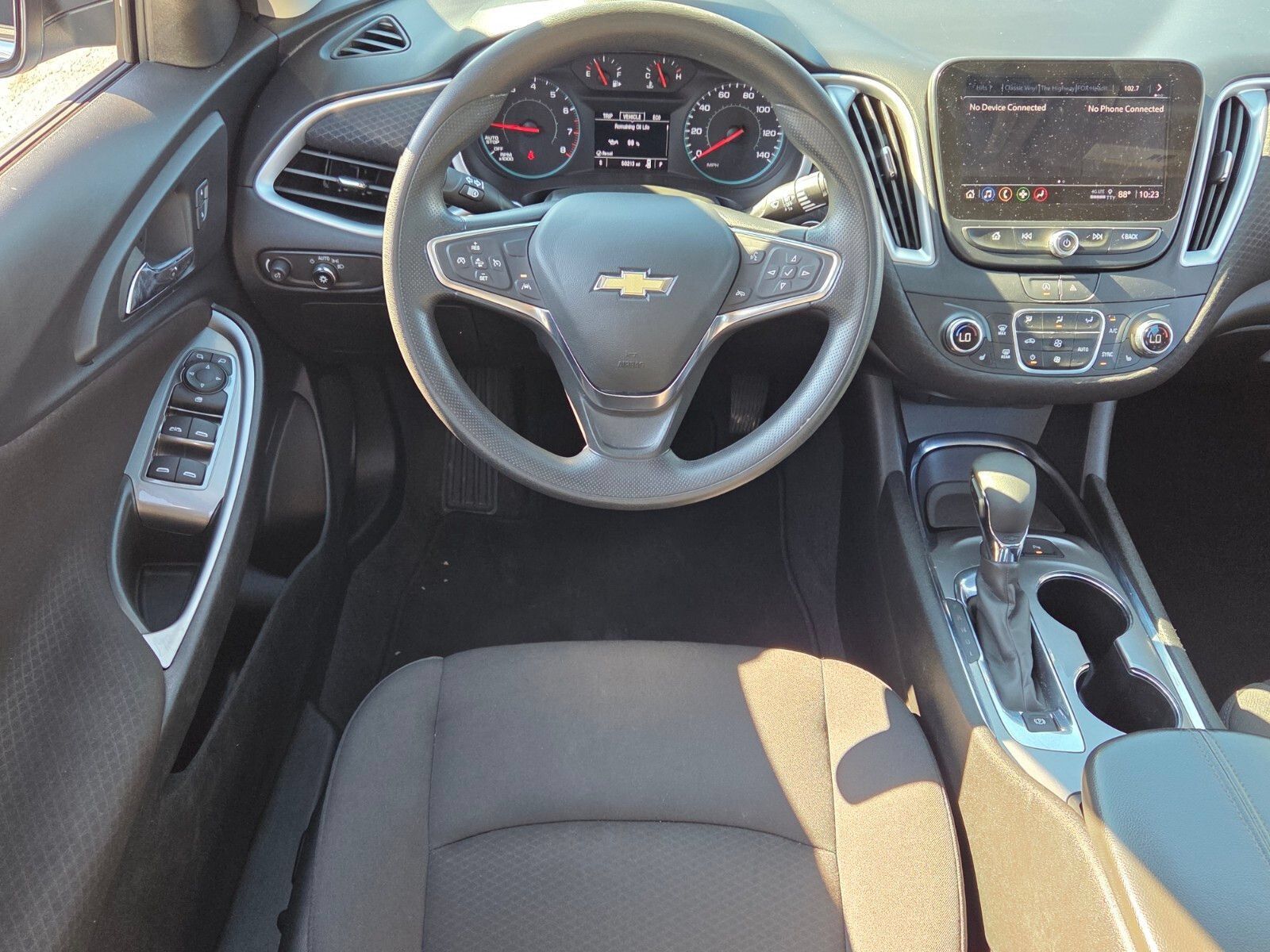Used 2024 Chevrolet Malibu LT FWD image 7