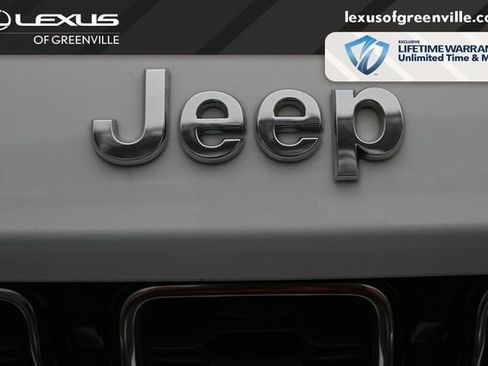 Used 2022 Jeep Grand Cherokee L Limited AWD/4WD image 30