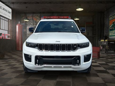 Used 2022 Jeep Grand Cherokee Overland w/ Adv Protech Group III AWD/4WD image 2