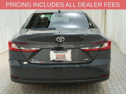 Used 2025 Toyota Camry LE w/ Convenience Package FWD image 4