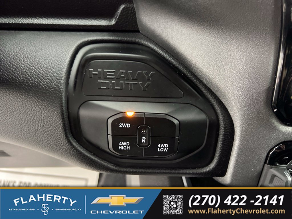 Used 2025 RAM 2500 Big Horn AWD/4WD image 30