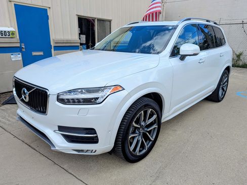 Used 2019 Volvo XC90 T5 Momentum w/ Advanced Package AWD/4WD image 1