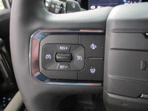 New 2026 GMC Hummer EV 2X w/ LPO, Dark Essentials Package image 22