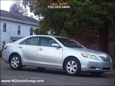 Used 2009 Toyota Camry LE image 6