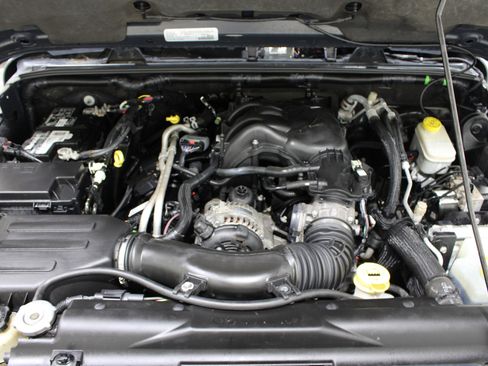 Used 2016 Jeep Wrangler Unlimited Sahara w/ Max Tow Package image 32