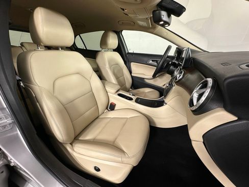 Used 2015 Mercedes-Benz GLA 250 4MATIC w/ Multimedia Package image 6