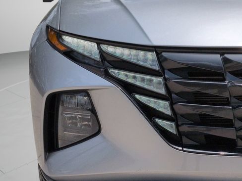 Used 2023 Hyundai Tucson SE FWD image 12