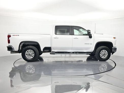 Certified 2025 Chevrolet Silverado 2500 LT w/ Convenience Package AWD/4WD image 4