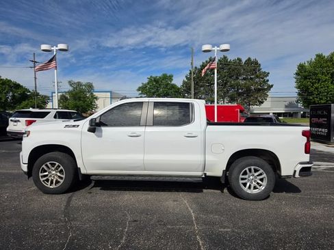 Used 2021 Chevrolet Silverado 1500 RST AWD/4WD image 2
