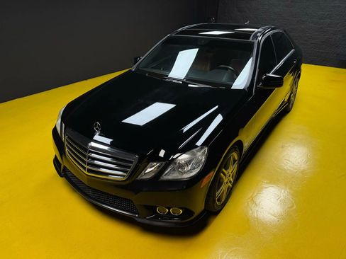 Used 2010 Mercedes-Benz E 550 Sedan image 55