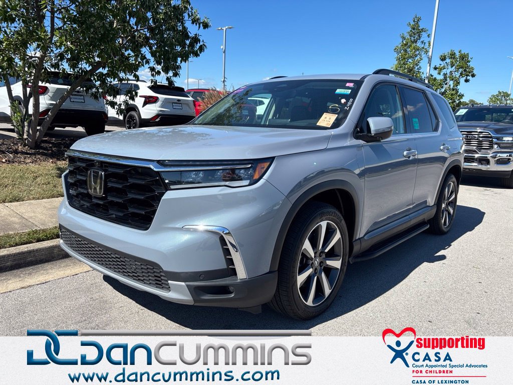 Used 2024 Honda Pilot Elite image 1