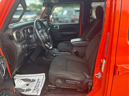 Used 2020 Jeep Gladiator Sport w/ Quick Order Package 24S AWD/4WD image 9
