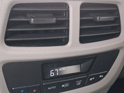 Certified 2021 Honda Pilot EX image 12